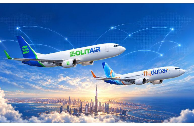 самолеты Boeing 737BCF авиакомпаний SolitAir и flydubai в полете