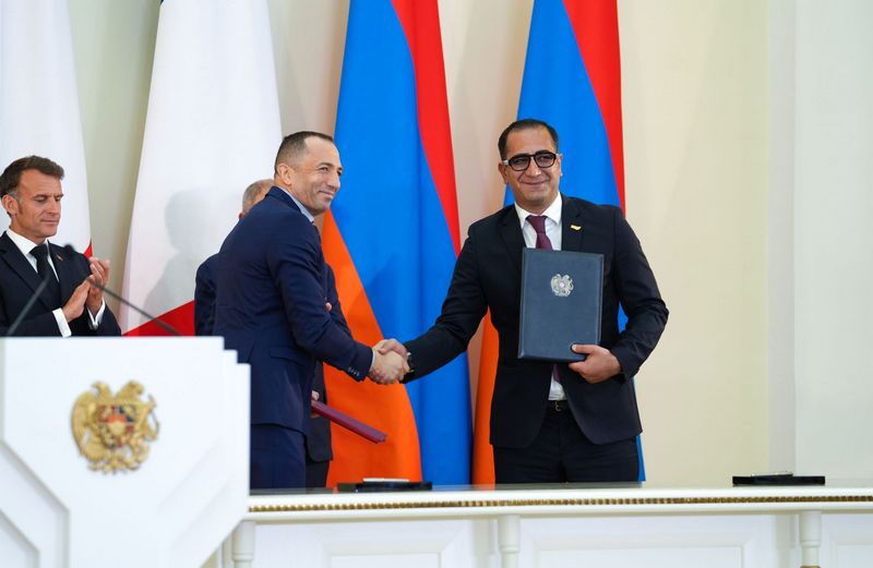 Flyone Armenia orders its first A321neo